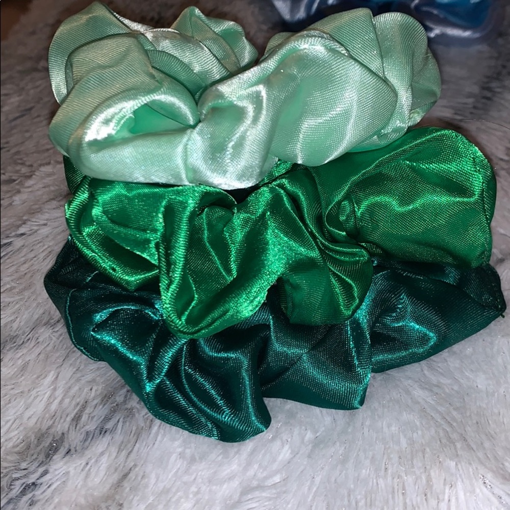 Scrunches